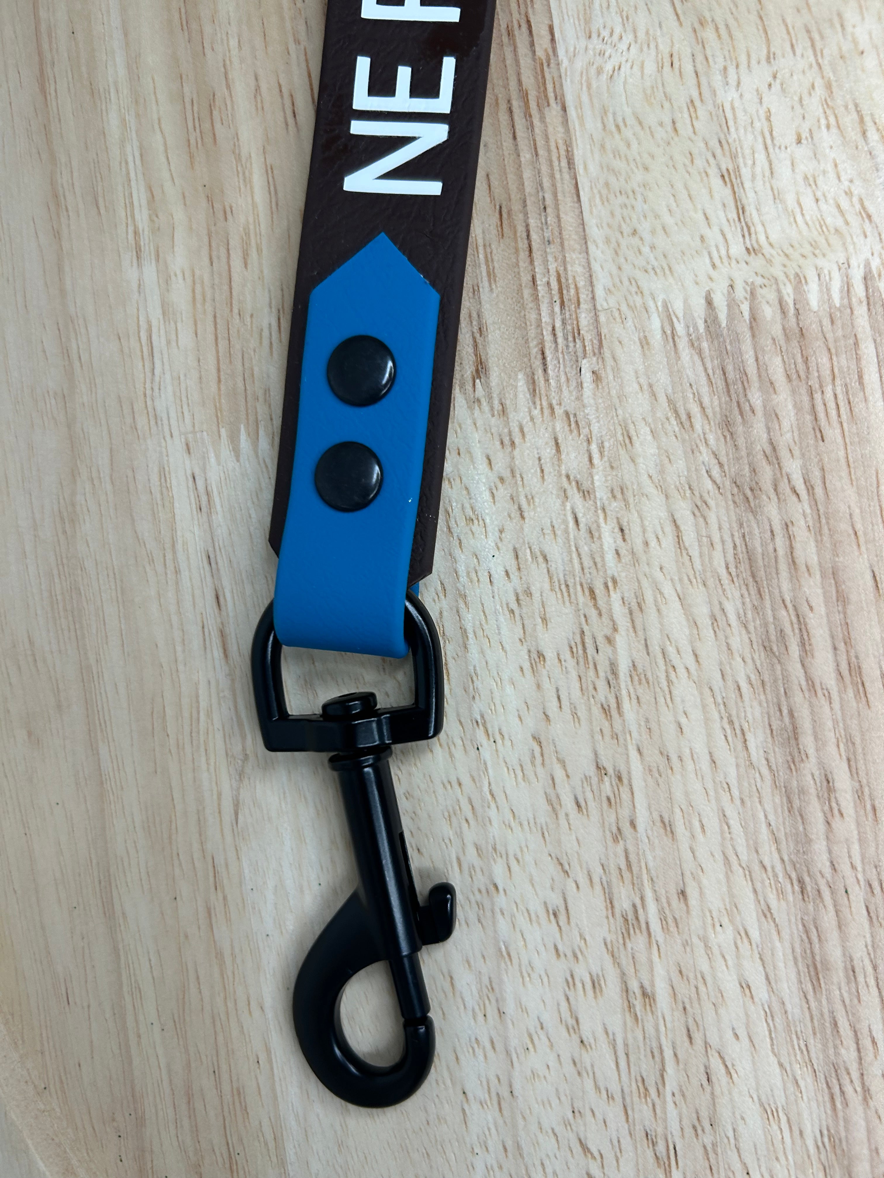 Message du Museau ✍️ marron foncé / lagune