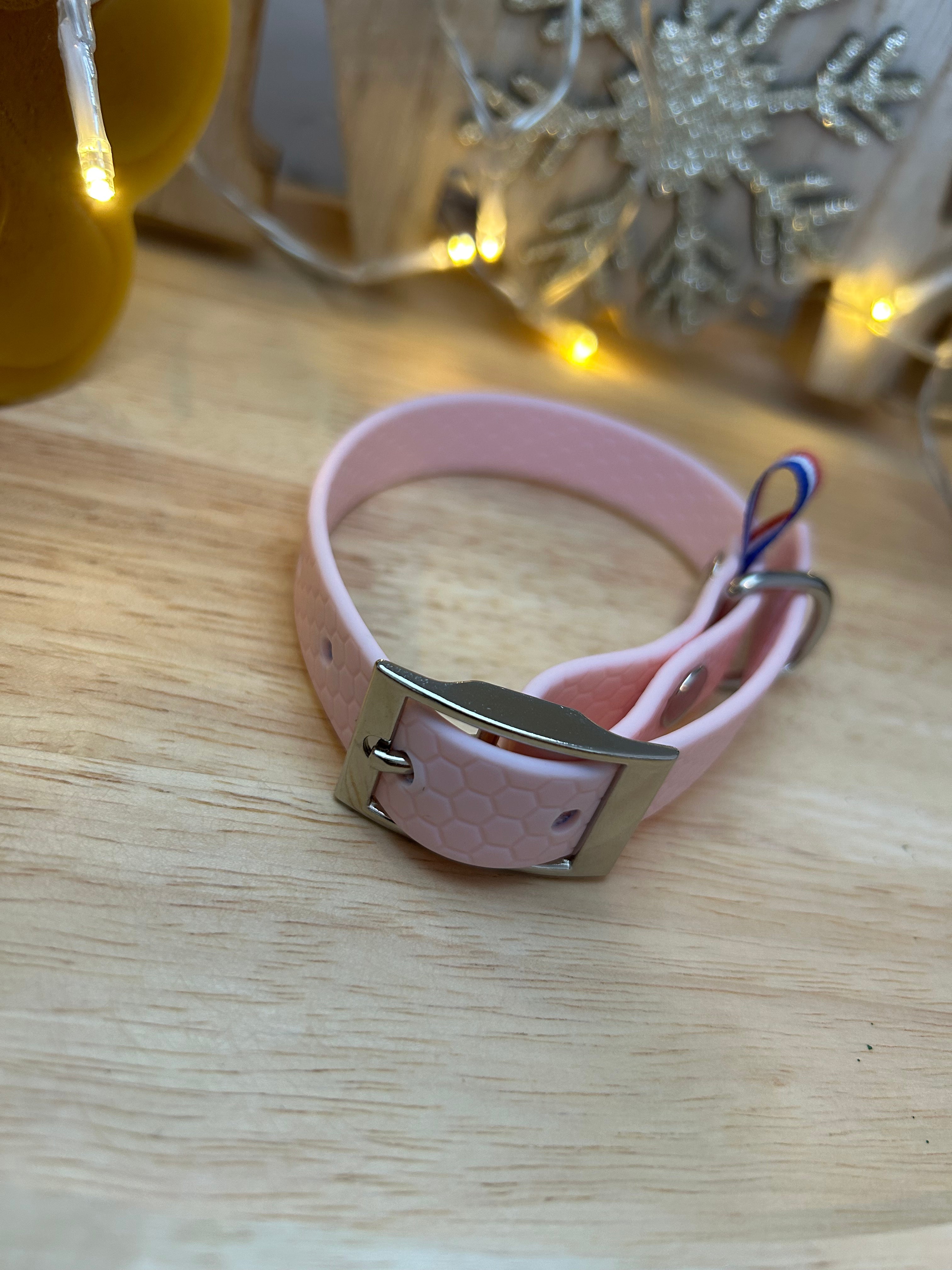 Collier Hexagonal Rose Pastel XS