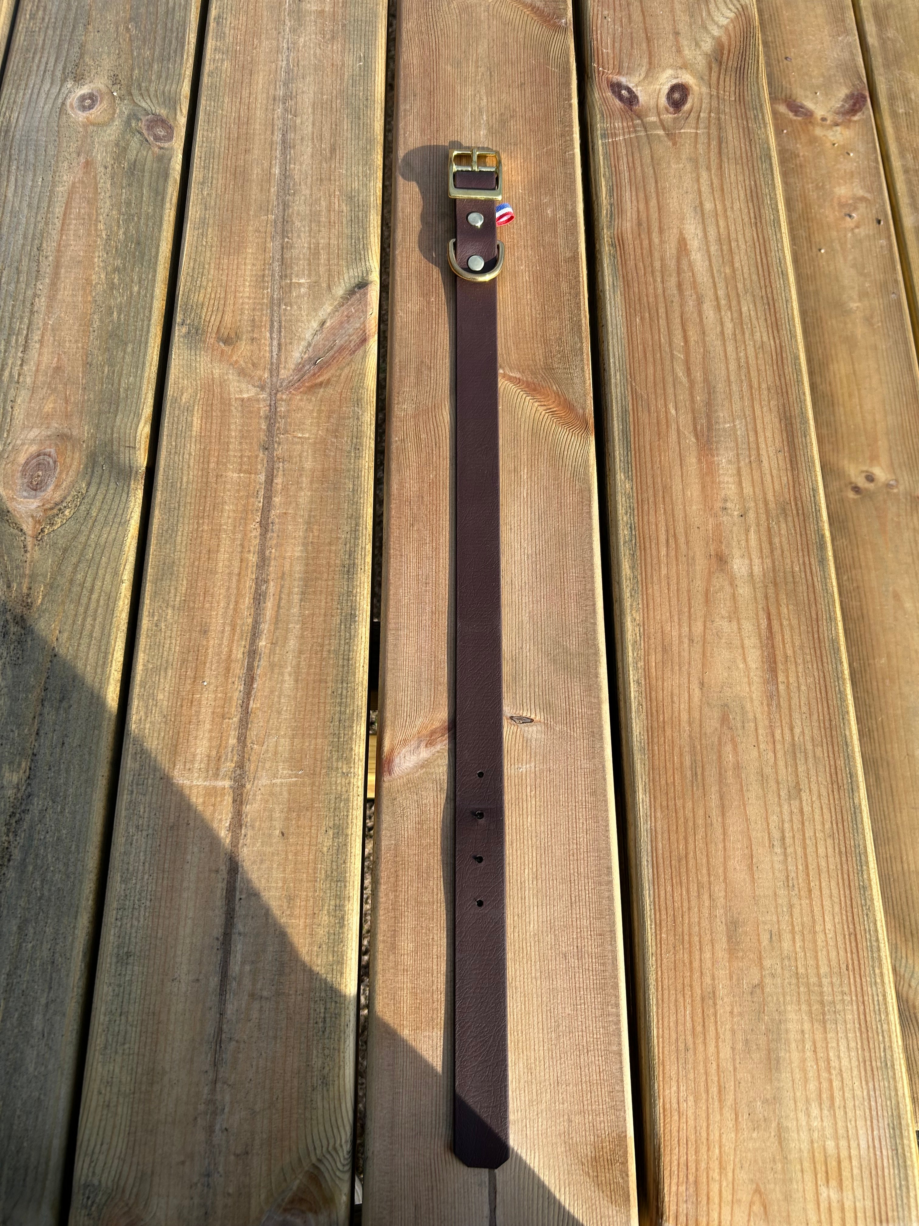 Collier marron foncé 🤎